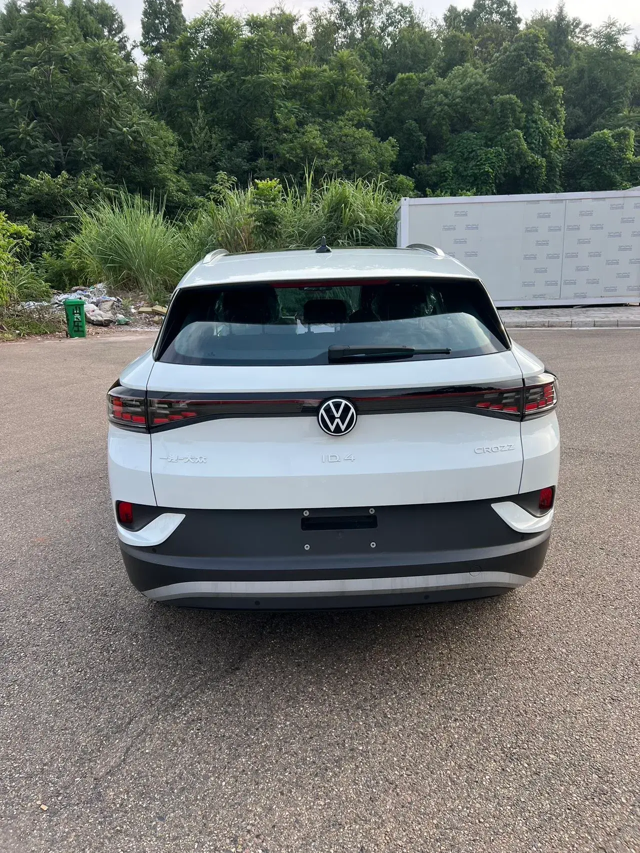 2023 VOLKSWAGEN ID.4 thumbnail 4