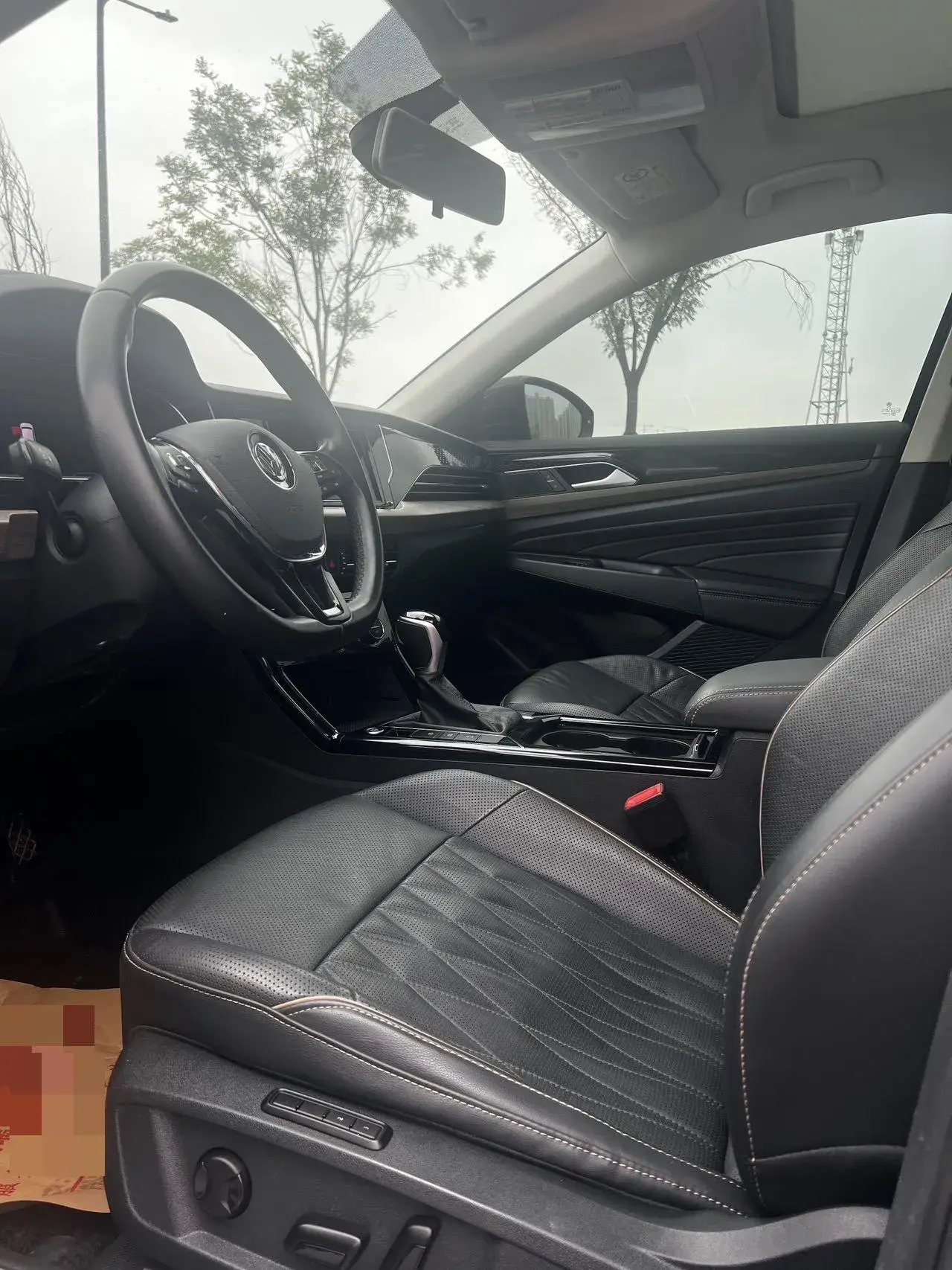 2019 VOLKSWAGEN PASSAT thumbnail 4