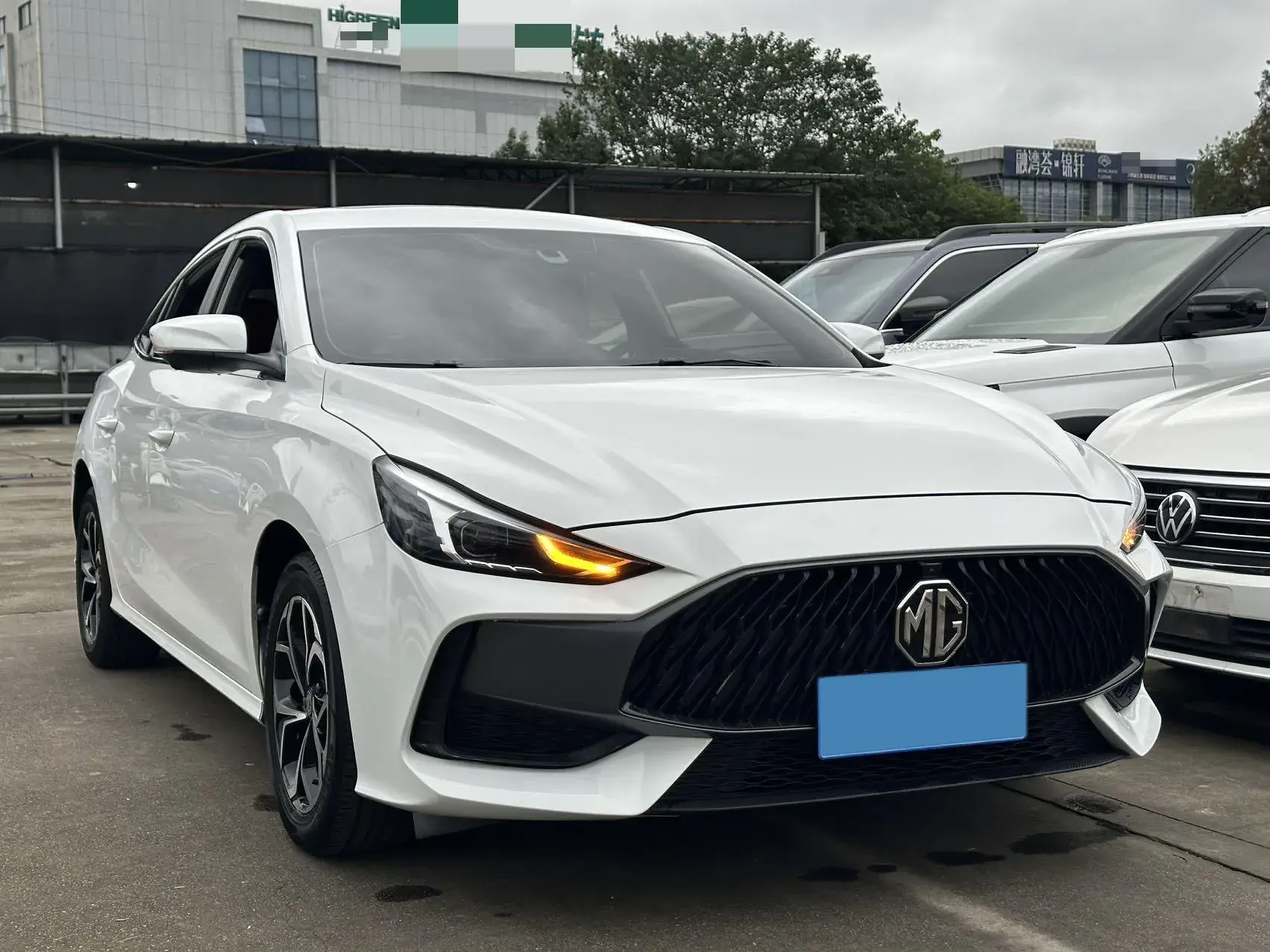 2022 MG 5 thumbnail 3