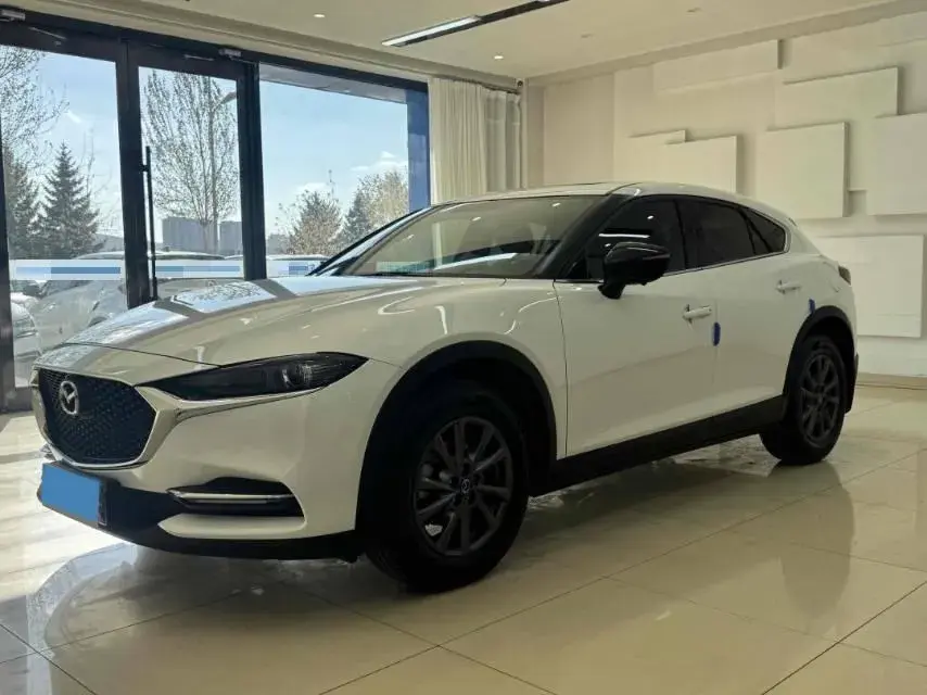 2021 MAZDA CX-4 view 1