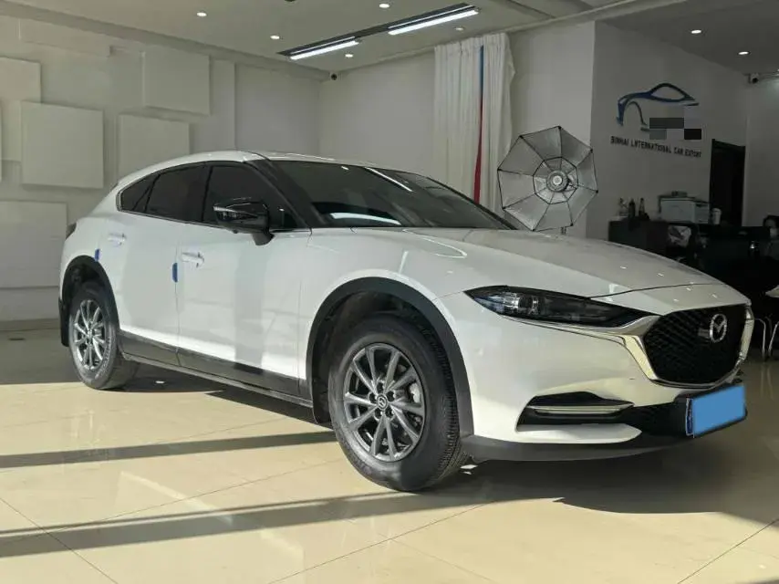 2021 MAZDA CX-4 thumbnail 3