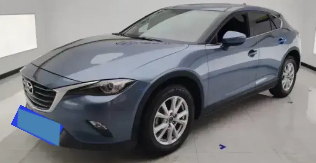 2018 MAZDA CX-4 view 1