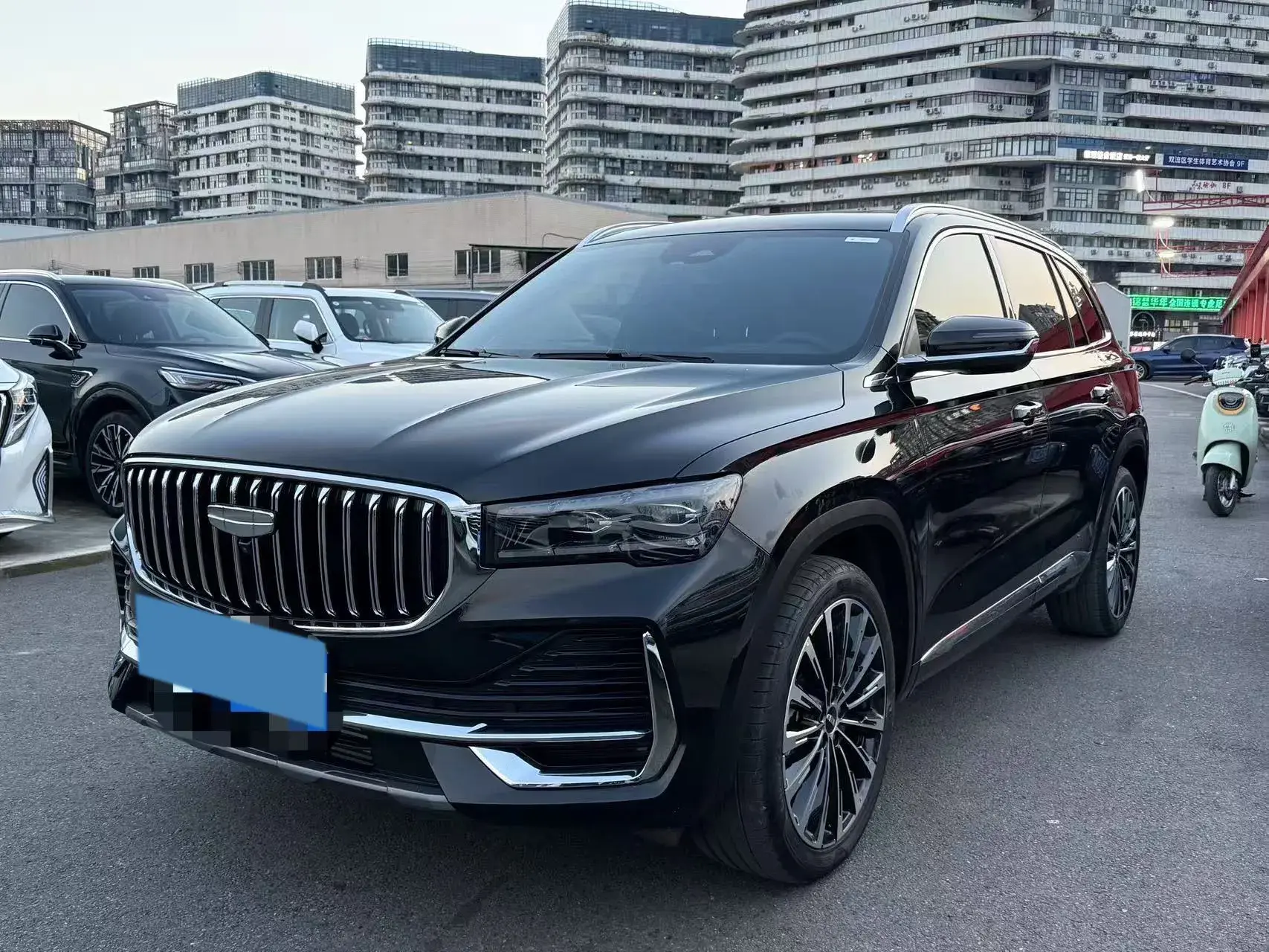 2025 GEELY MONJARO view 1