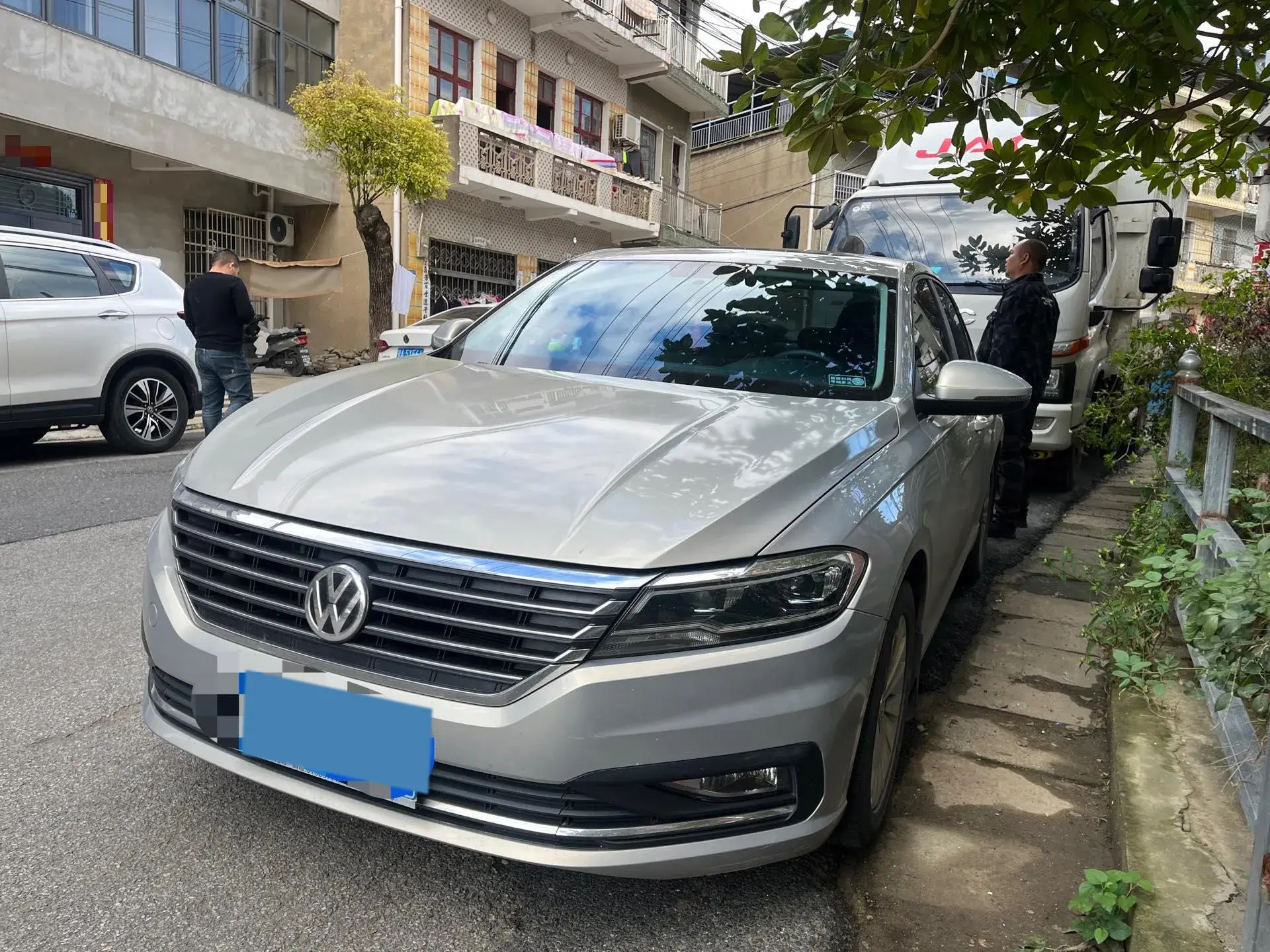 2019 VOLKSWAGEN LAVIDA thumbnail 4