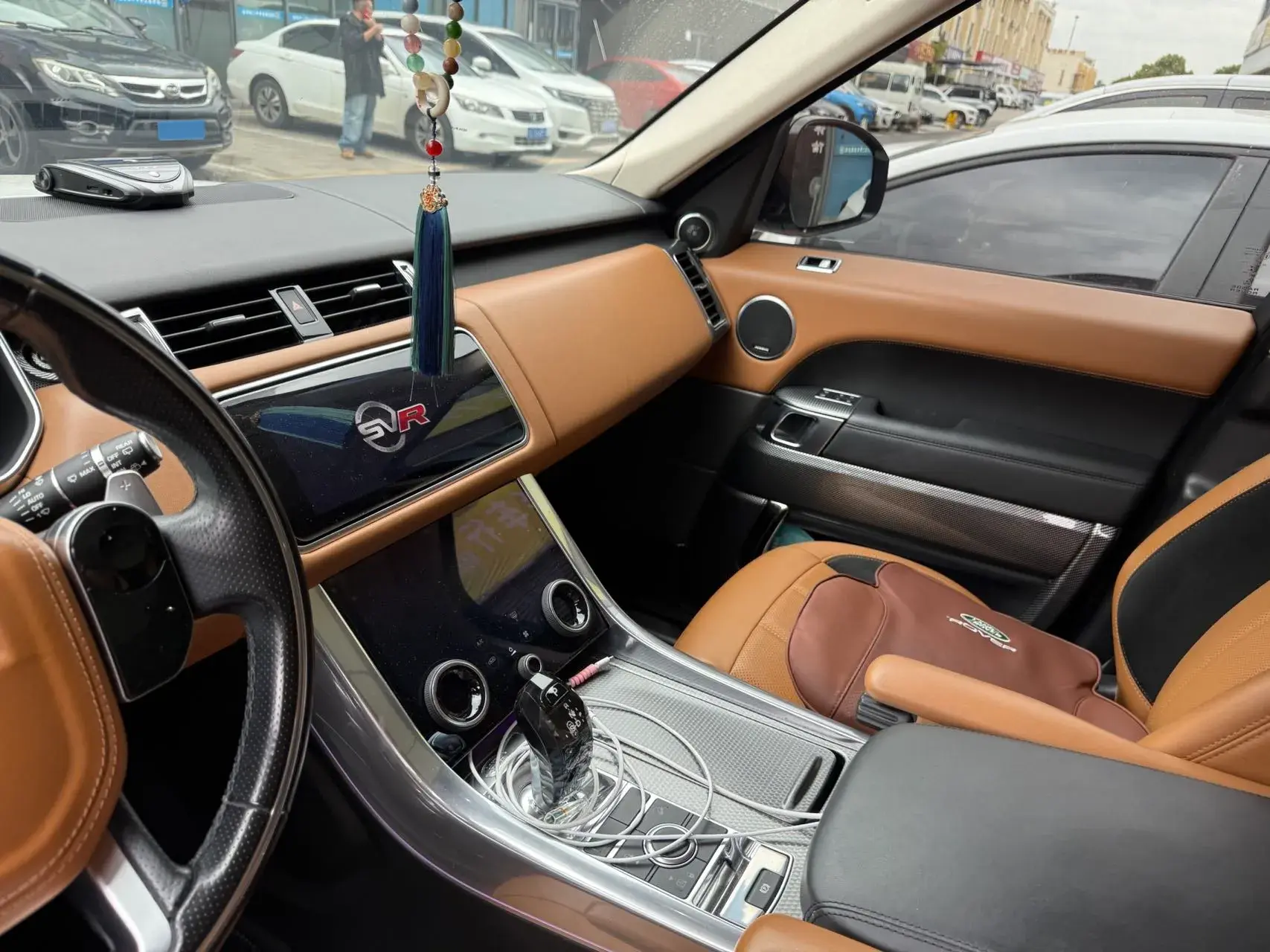 2018 LAND ROVER thumbnail 4