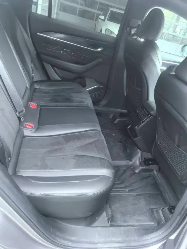 2024 GEELY MONJARO thumbnail 4