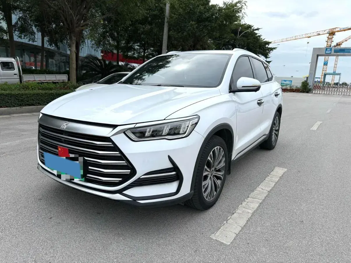 2022 BYD SONG view 1