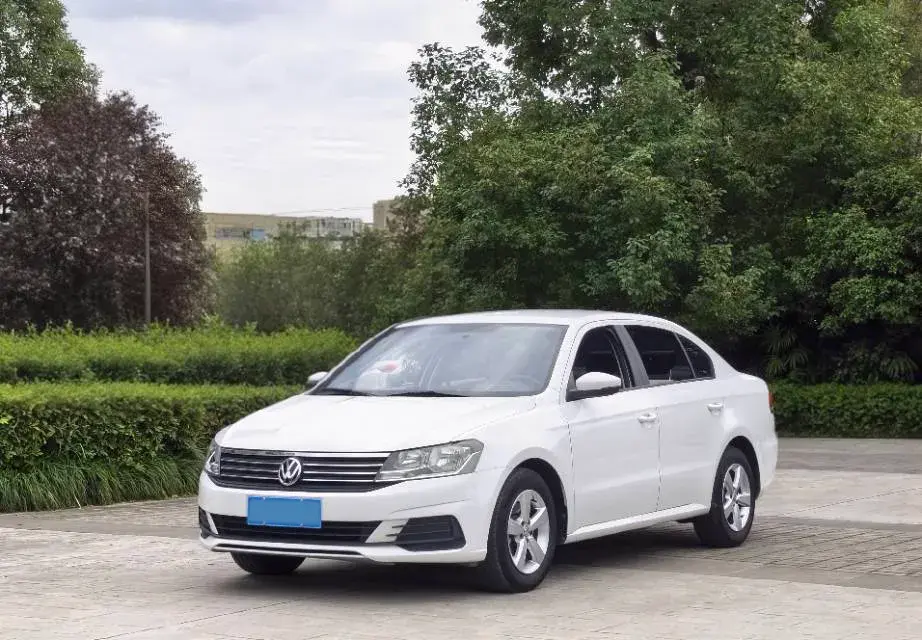 2019 VOLKSWAGEN LAVIDA view 1