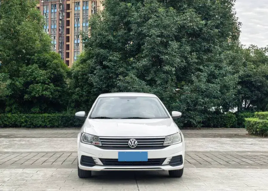 2019 VOLKSWAGEN LAVIDA thumbnail 2