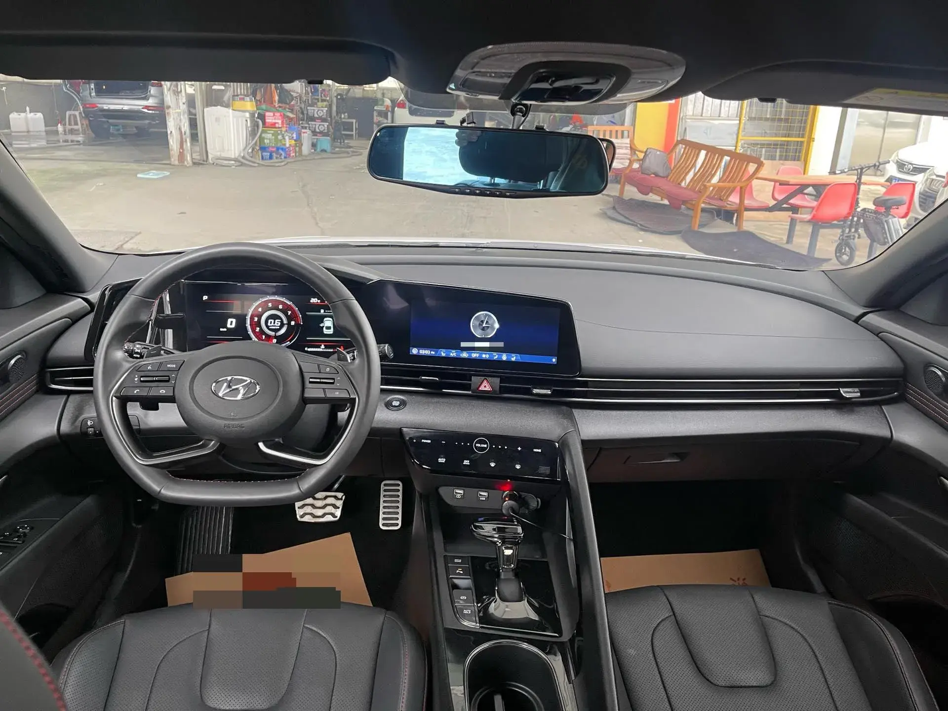 2021 HYUNDAI ELANTRA thumbnail 4