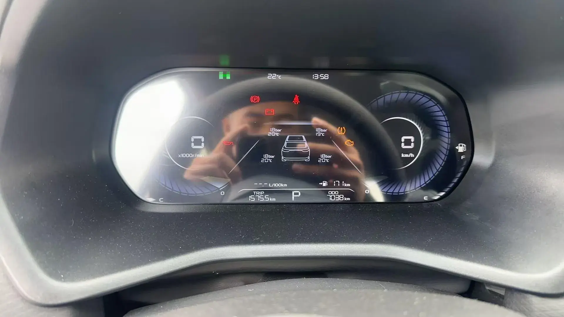 2023 GEELY EMGRAND thumbnail 4