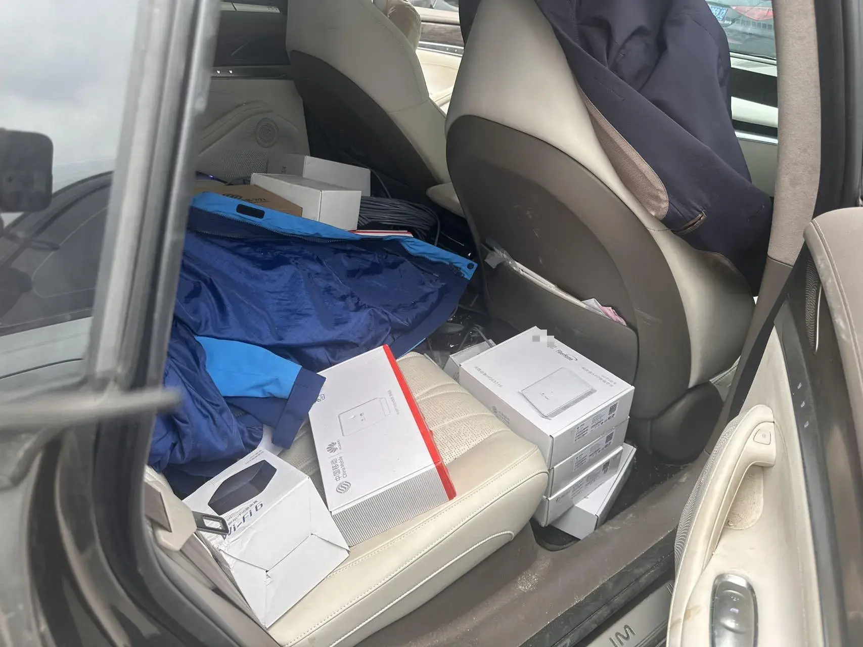 2022 IM L7 thumbnail 3