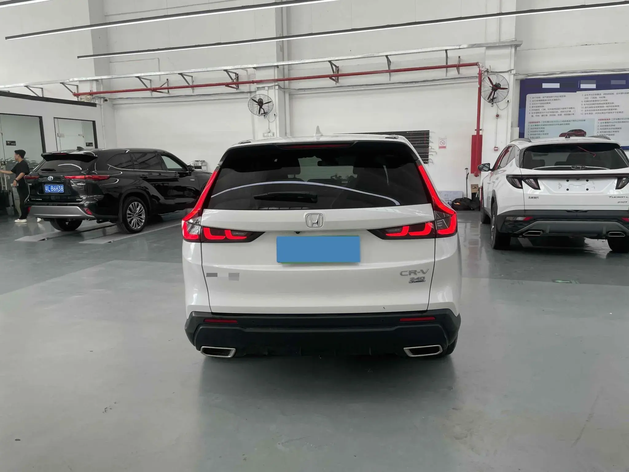 2023 HONDA CR-V thumbnail 3