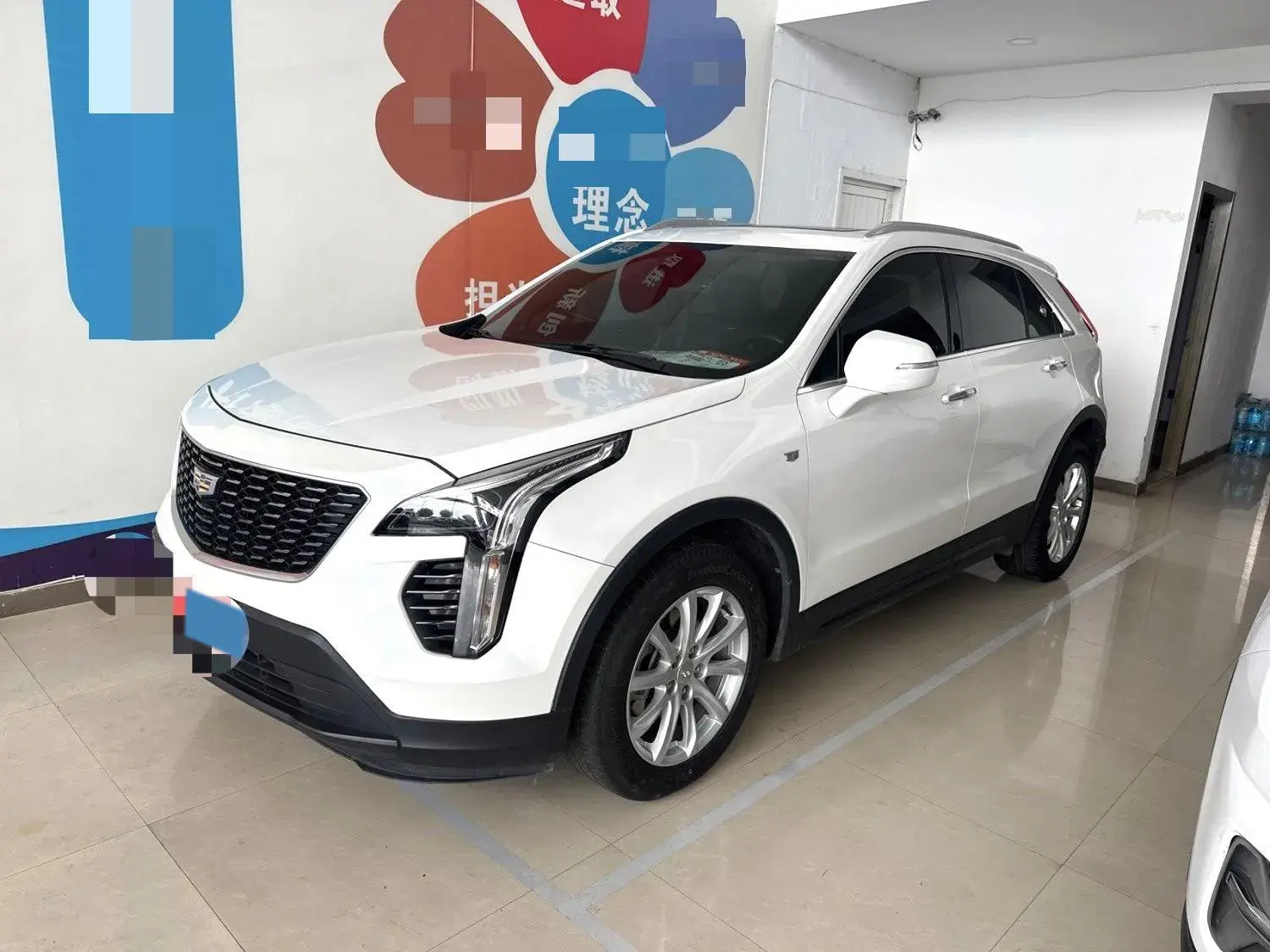 2020 CADILLAC XT4 view 1