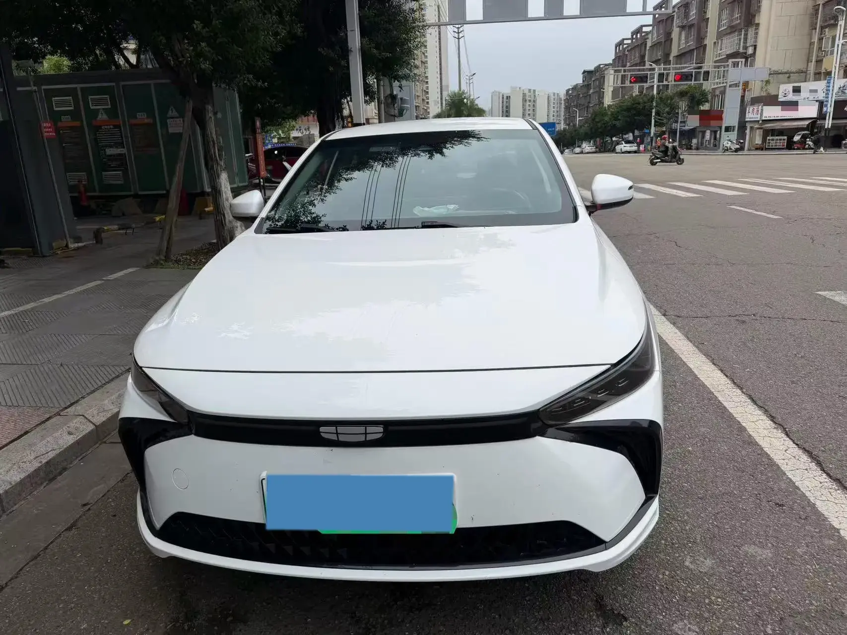 2022 GEOMETRY G6 thumbnail 2