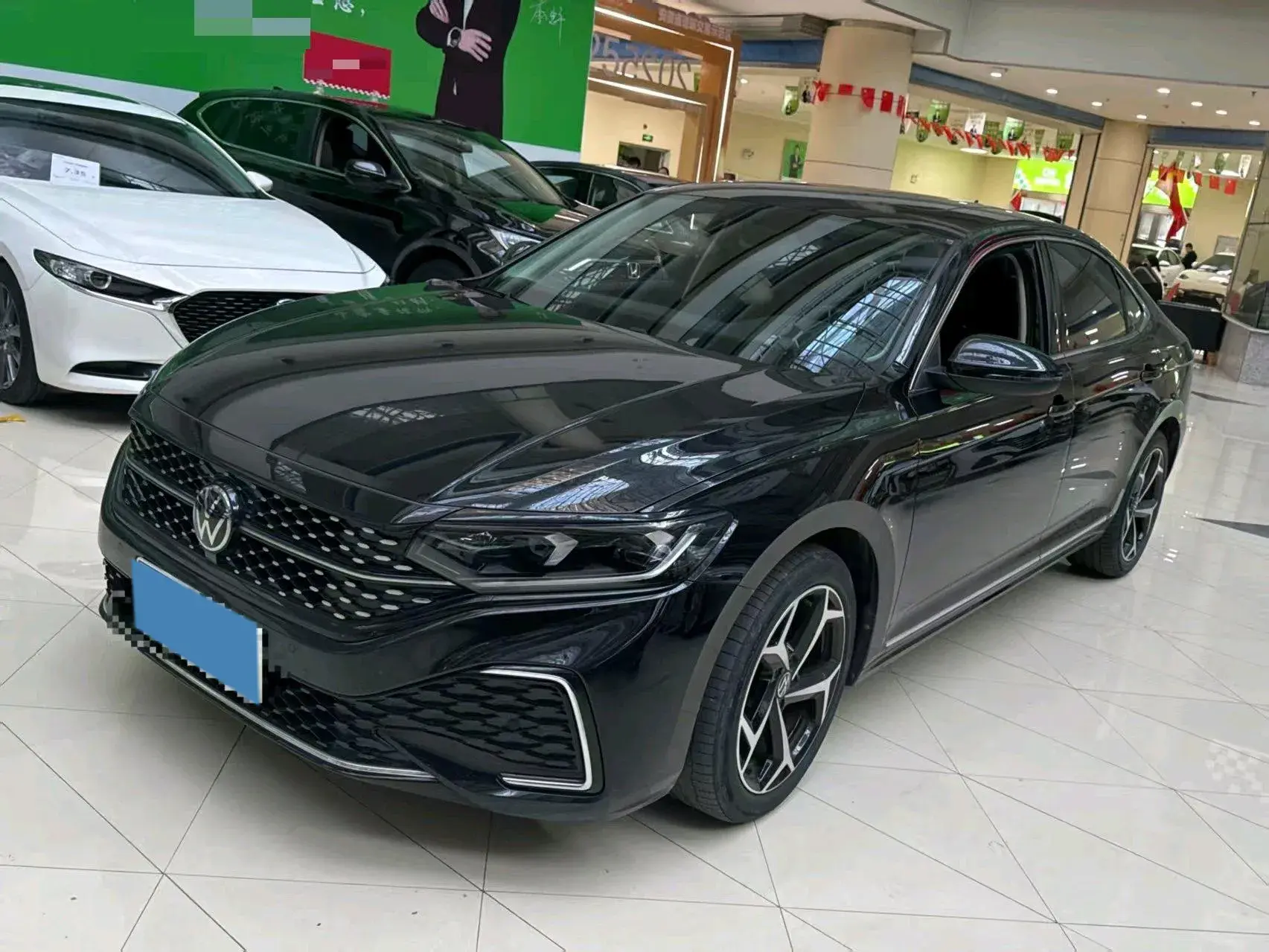 2023 VOLKSWAGEN PASSAT view 1