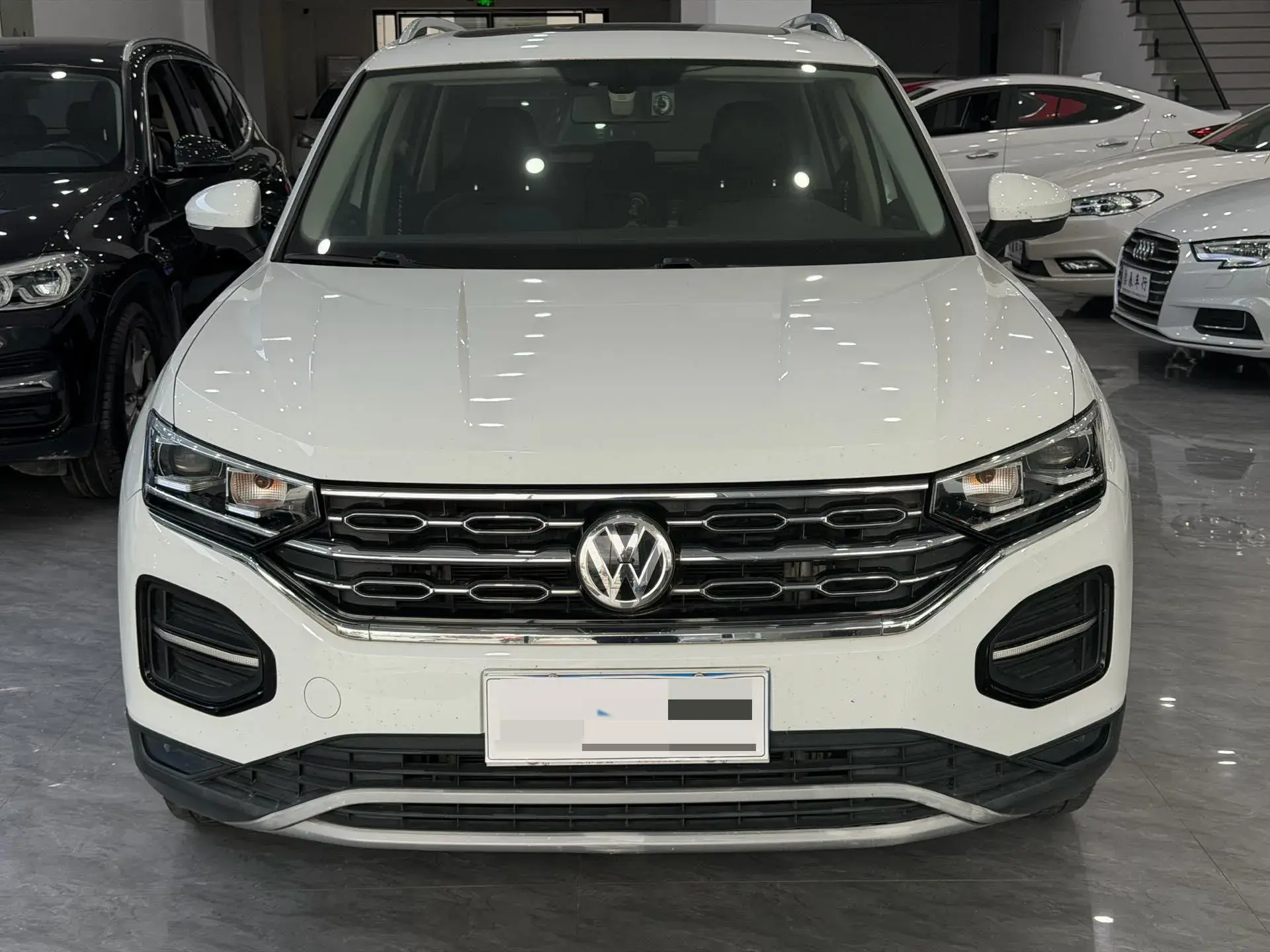 2019 VOLKSWAGEN TAYRON thumbnail 2