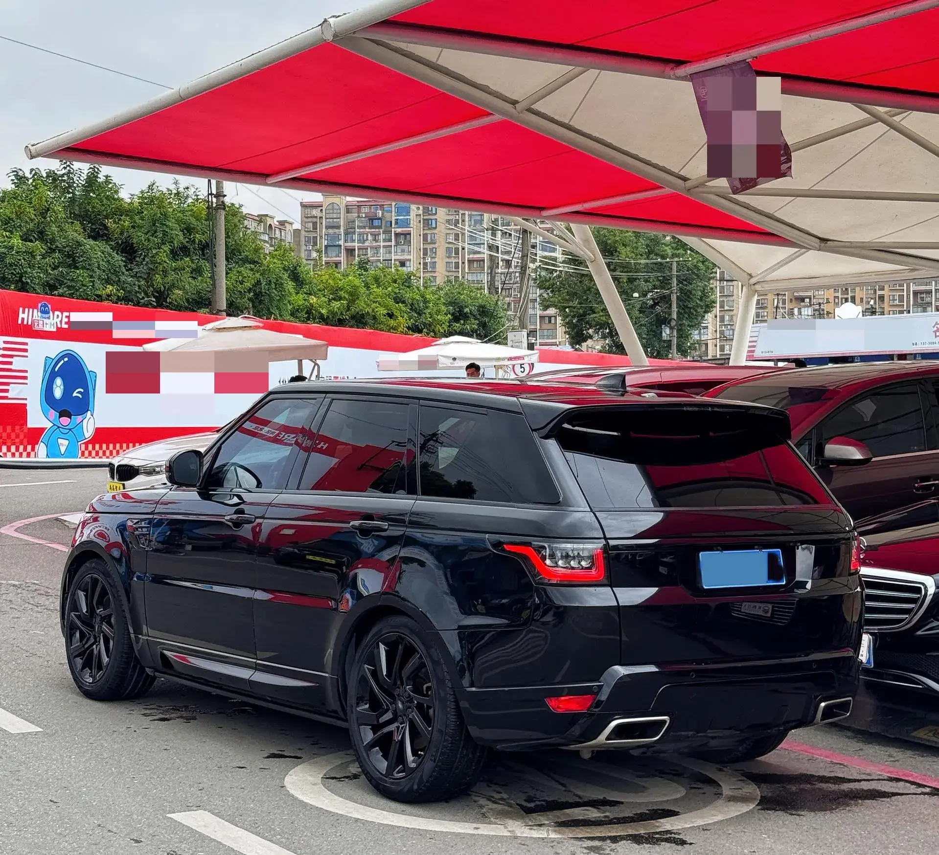 2018 LAND ROVER thumbnail 3