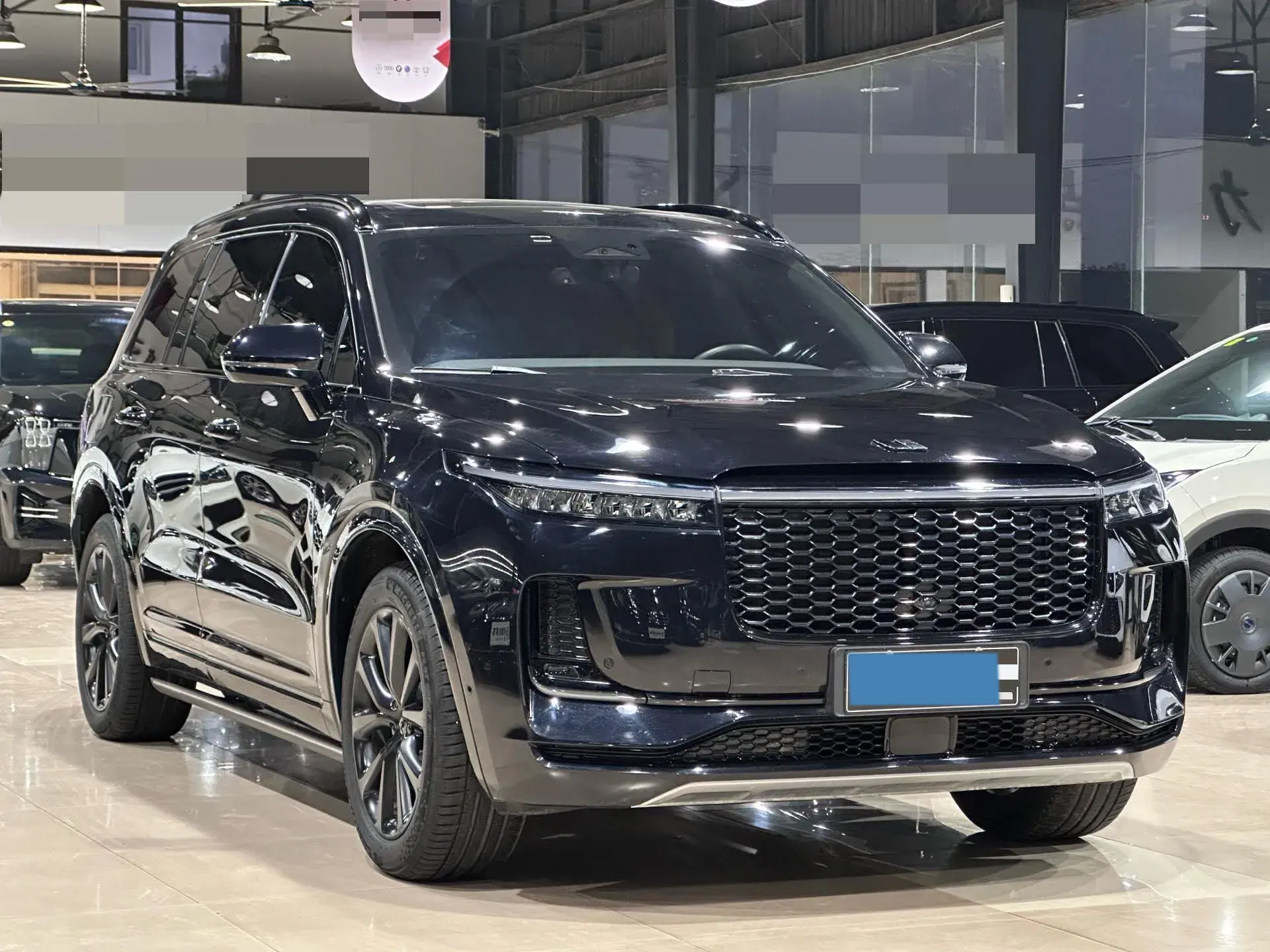 2021 LI ONE thumbnail 3