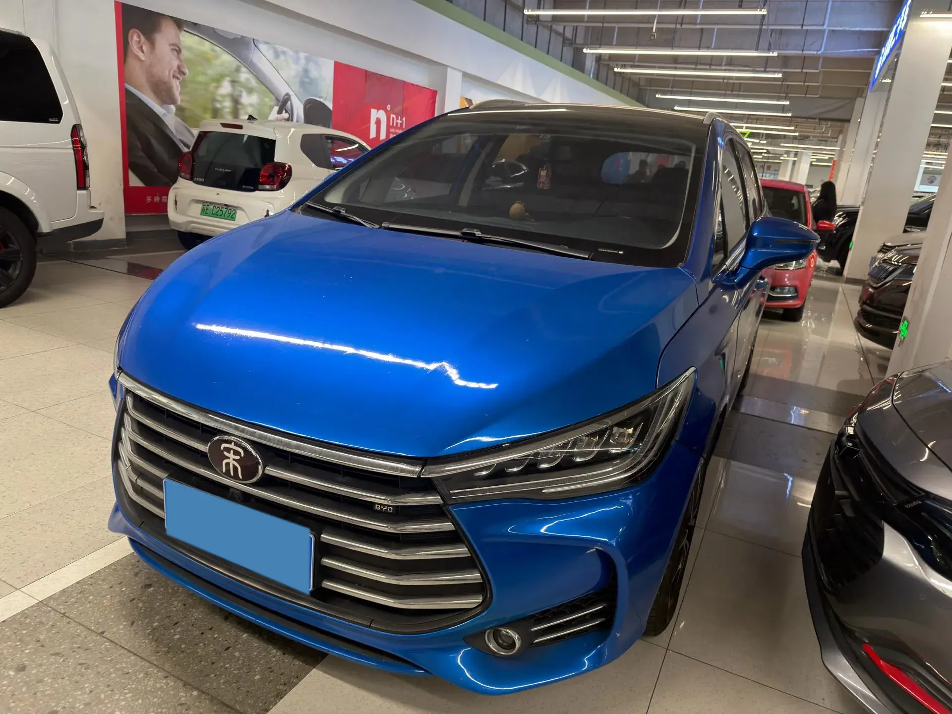 2017 BYD SONG view 1