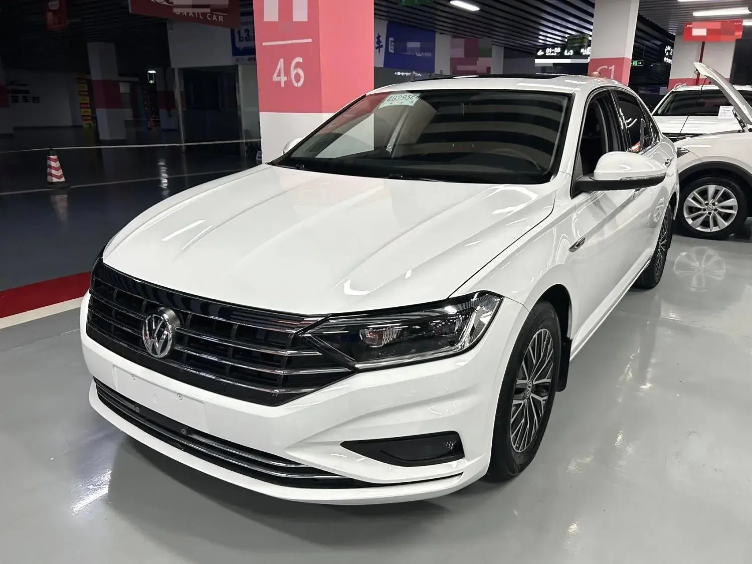 2020 VOLKSWAGEN SAGITAR view 1