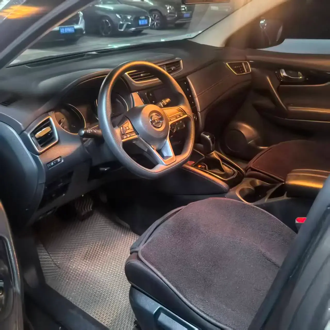 2019 NISSAN QASHQAI thumbnail 3