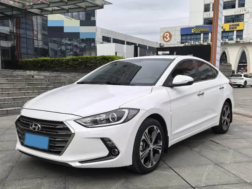 2018 HYUNDAI ELANTRA view 1