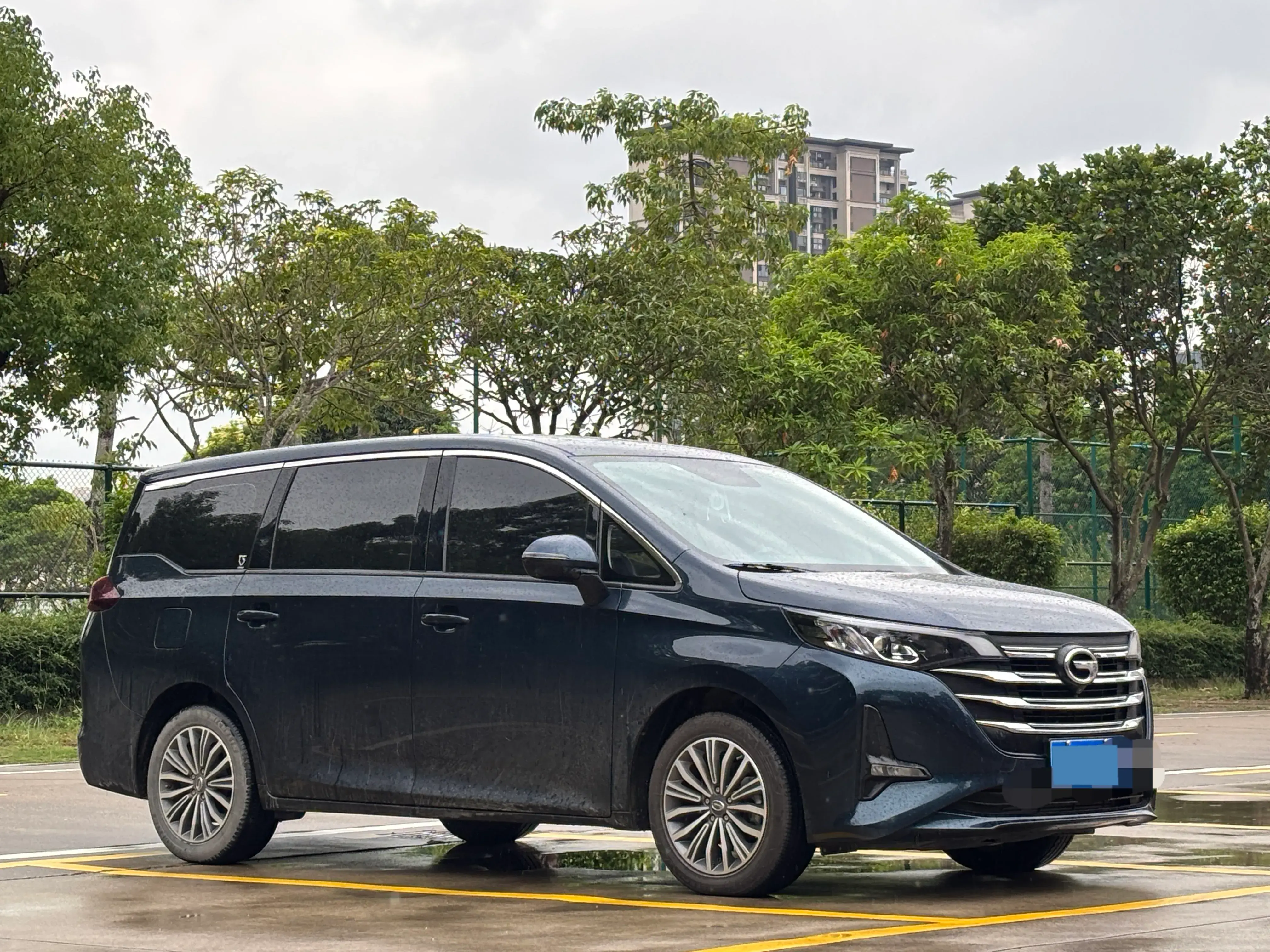 2021 GAC TRUMPCHI thumbnail 3