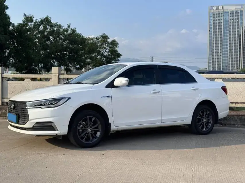 2021 BYD QIN view 1