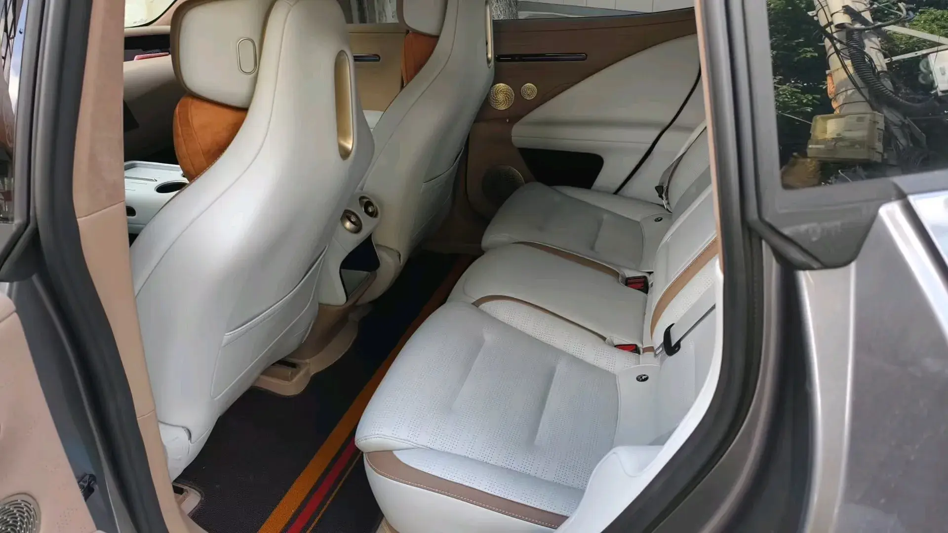 2024 AVATR 07 thumbnail 4