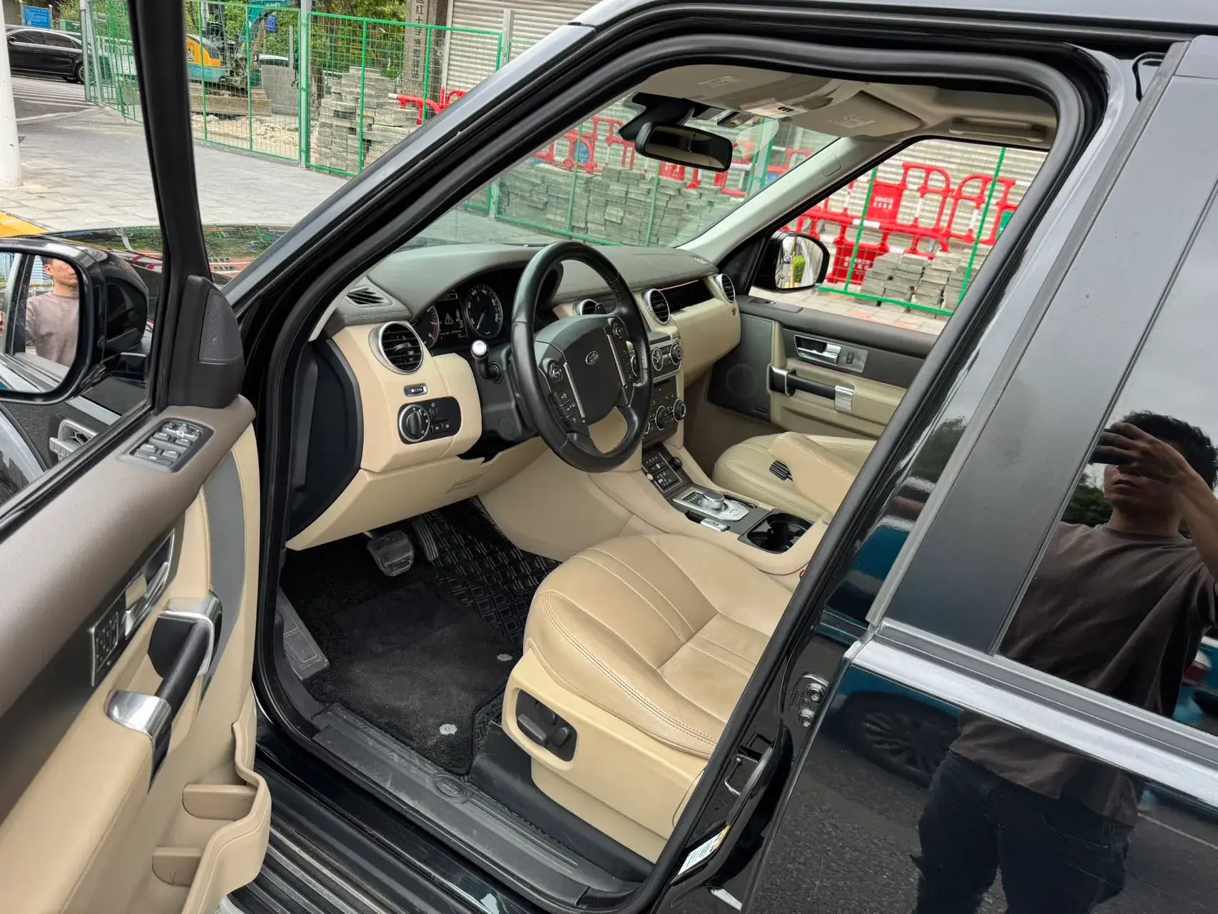 2016 LAND ROVER thumbnail 2