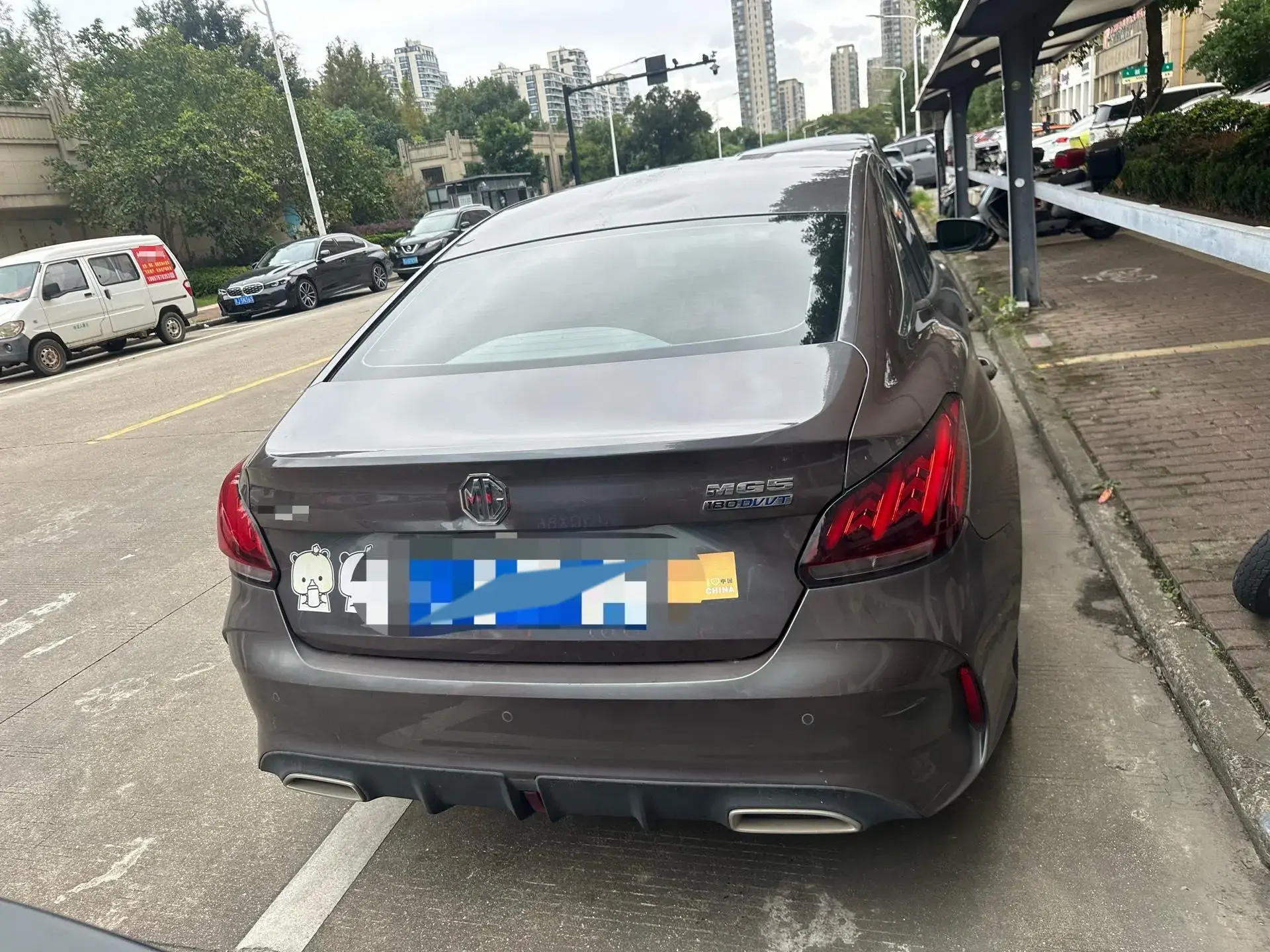 2021 MG 5 thumbnail 3