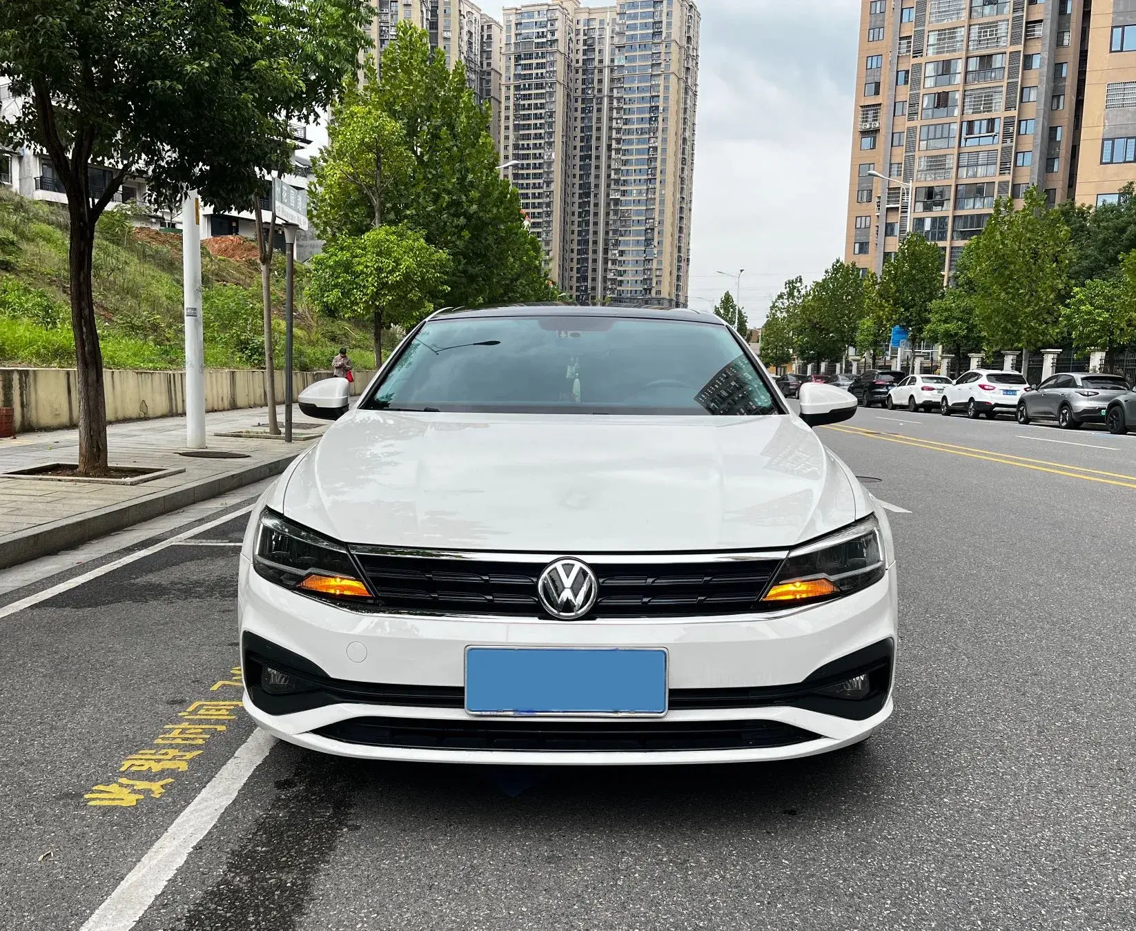 2021 VOLKSWAGEN LAMANDO thumbnail 2