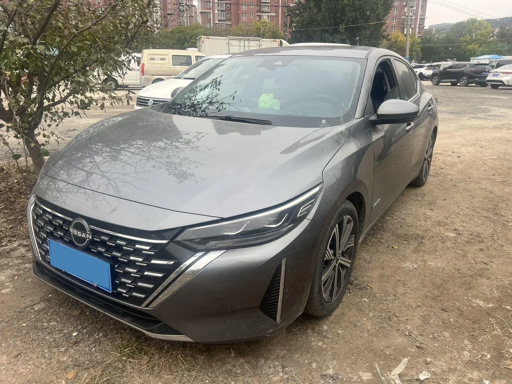 2023 NISSAN SYLPHY view 1