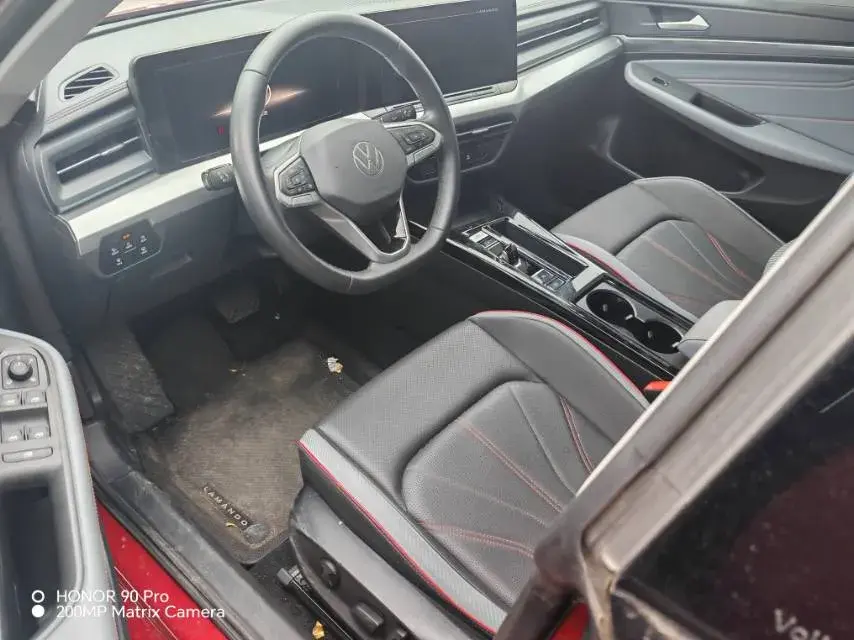 2023 VOLKSWAGEN LAMANDO thumbnail 3