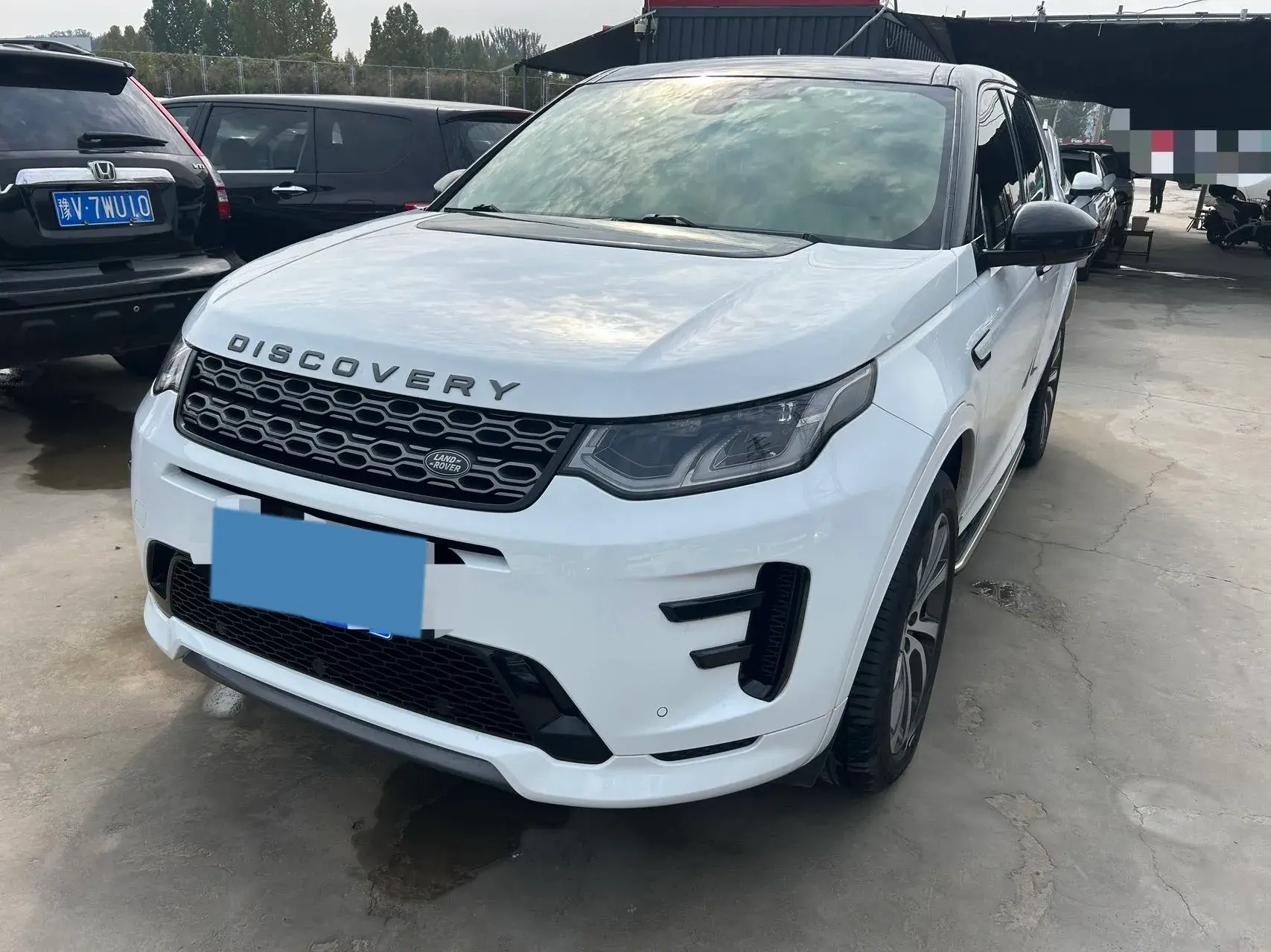 2020 LAND ROVER view 1