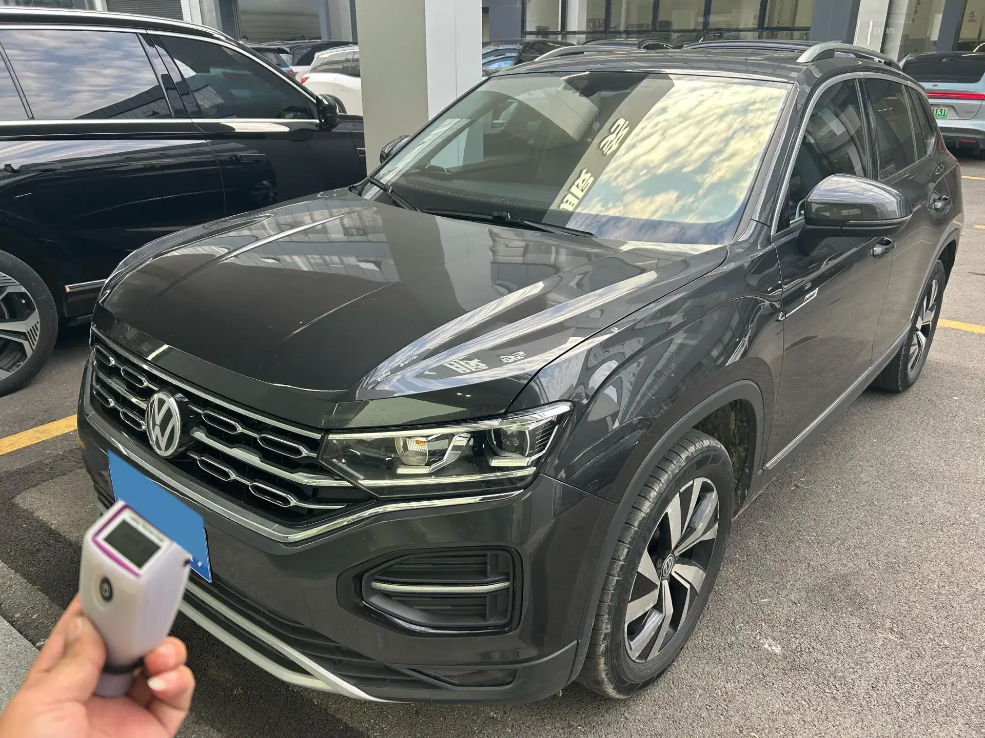 2019 VOLKSWAGEN TAYRON view 1
