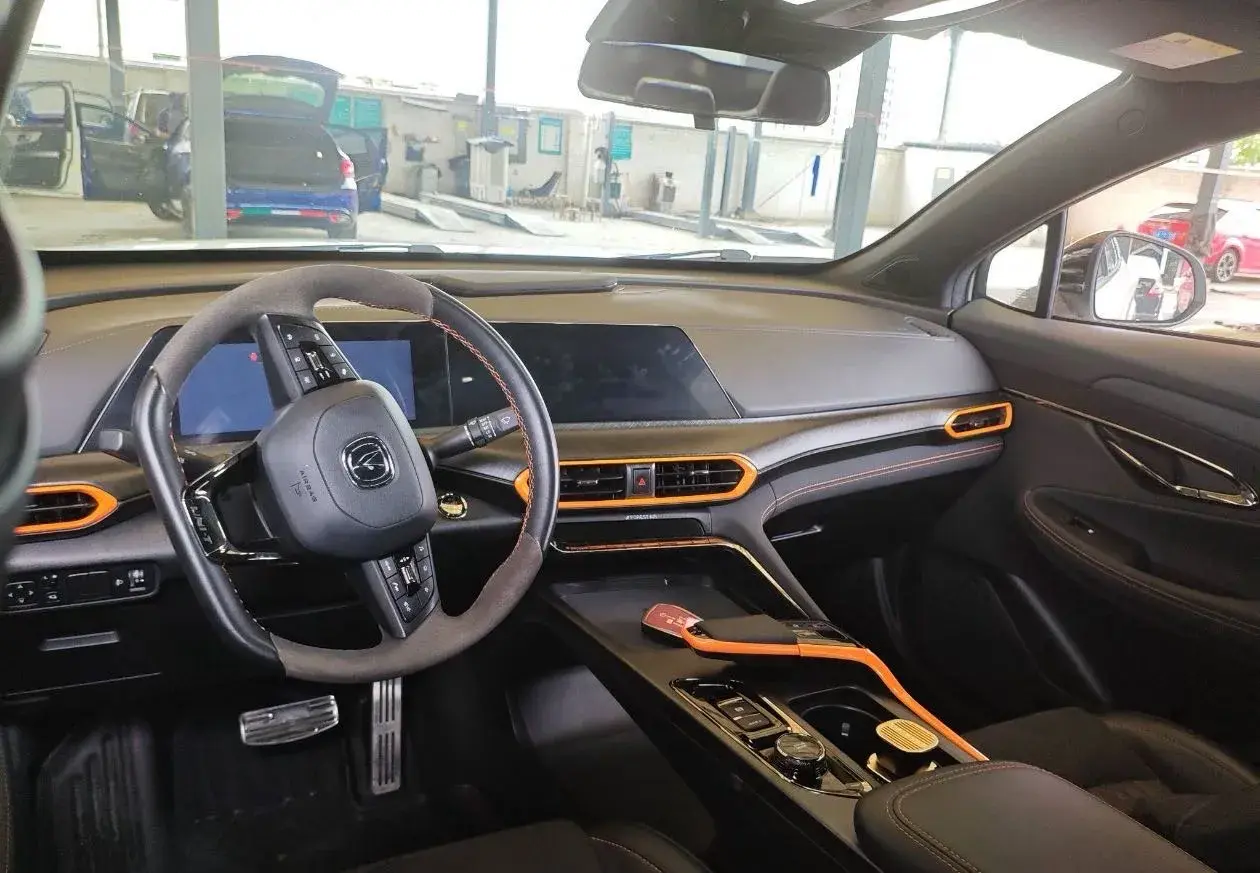 2022 CHANGAN UNI-T thumbnail 4