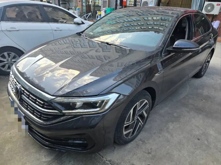 2023 VOLKSWAGEN SAGITAR view 1