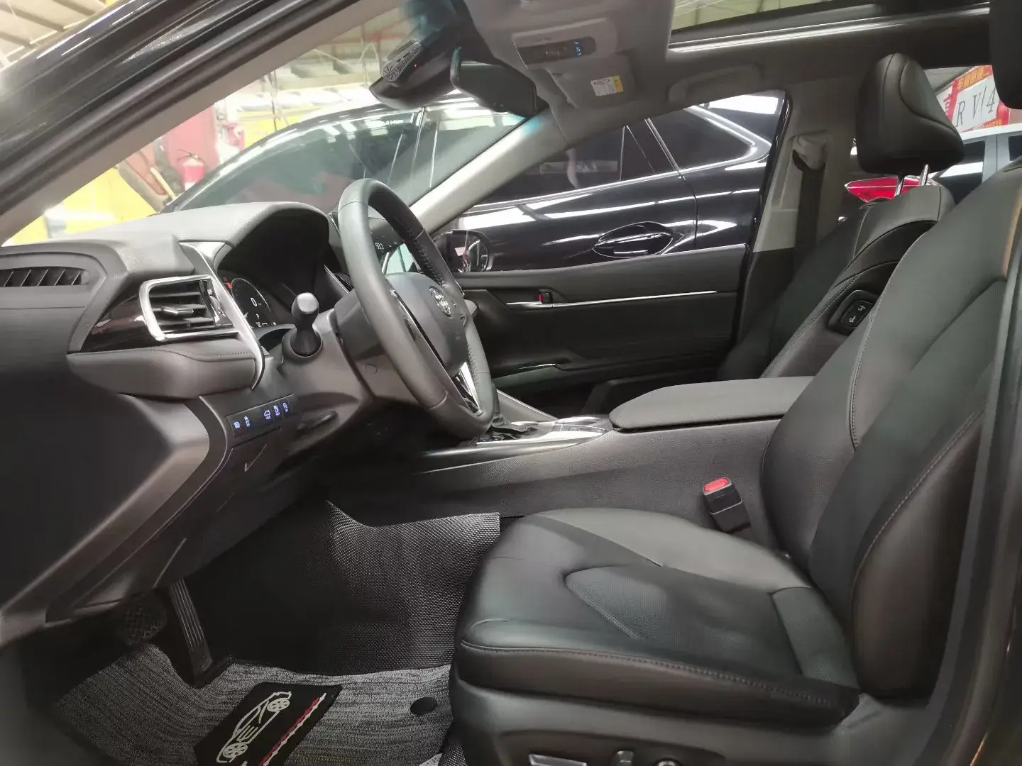 2021 TOYOTA CAMRY thumbnail 4