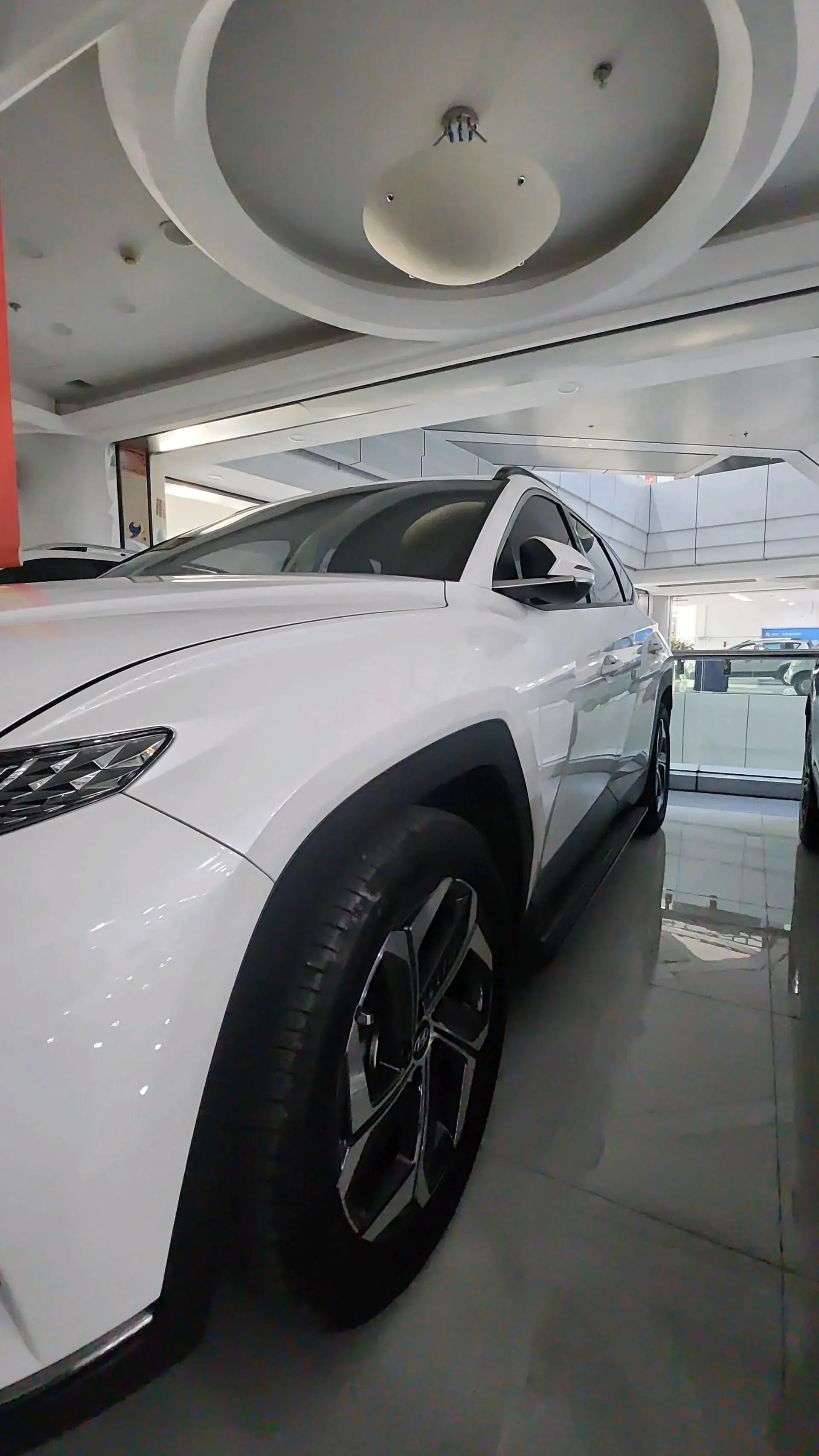 2021 HYUNDAI TUCSON thumbnail 2