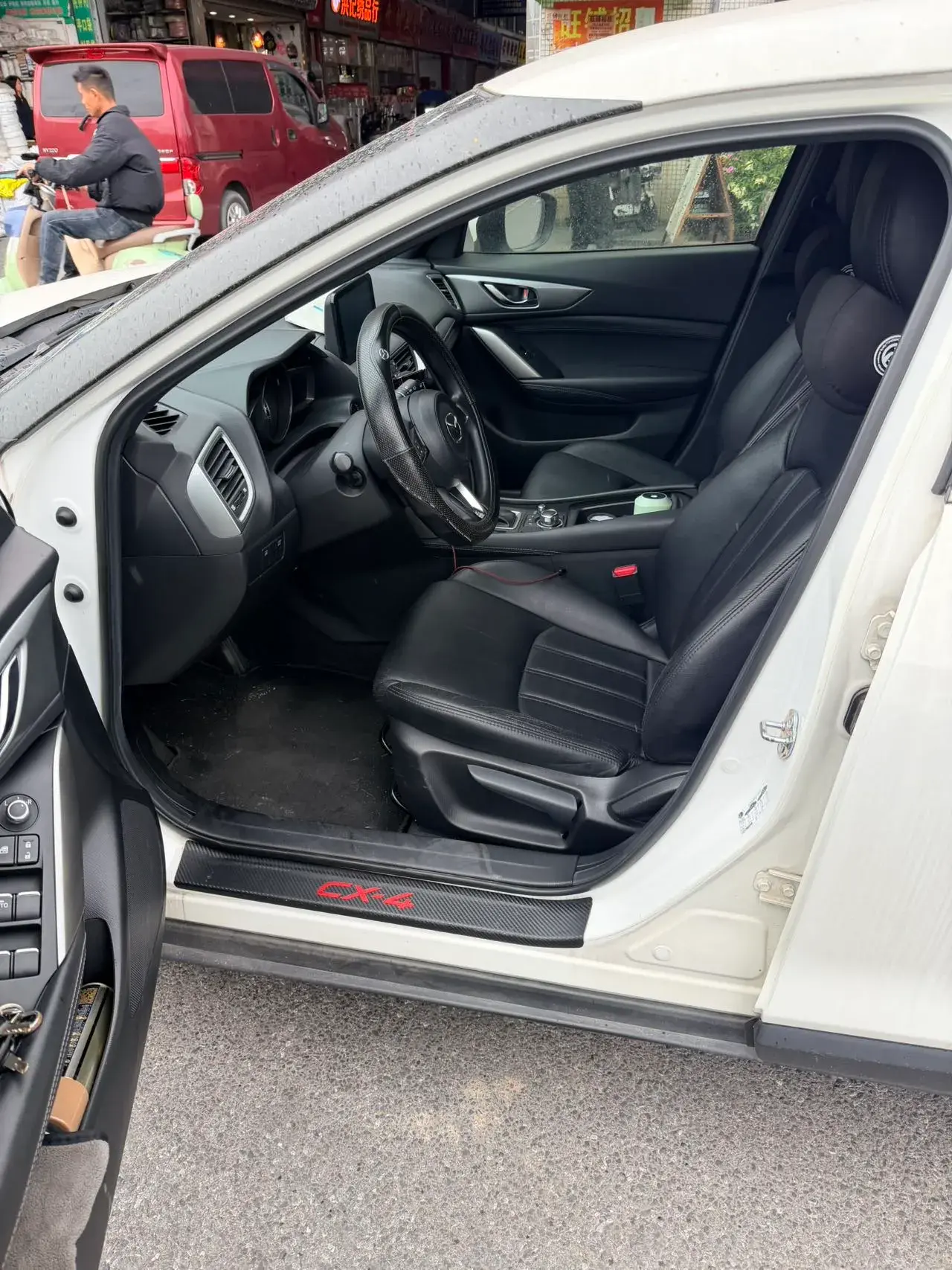 2018 MAZDA CX-4 thumbnail 3