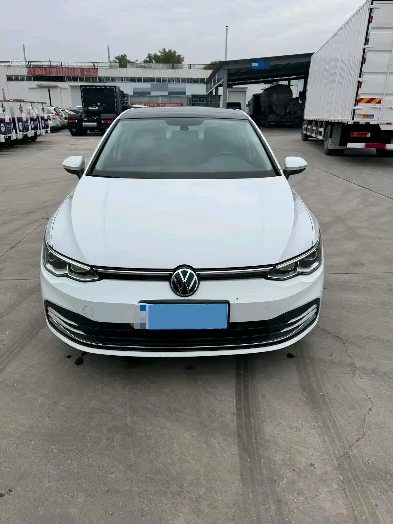 2021 VOLKSWAGEN GOLF thumbnail 2