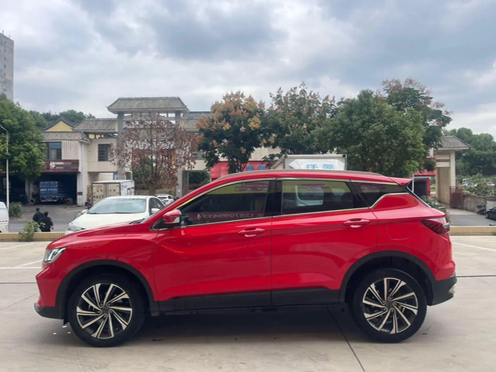 2019 GEELY COOLRAY thumbnail 4