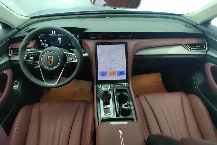 2023 HONGQI H5 thumbnail 4