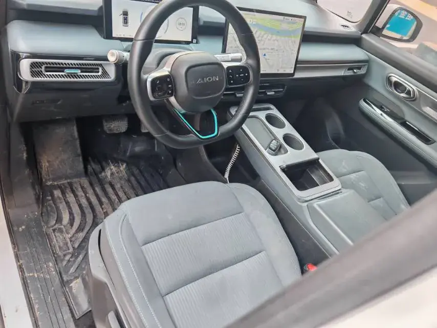2023 AION Y thumbnail 4
