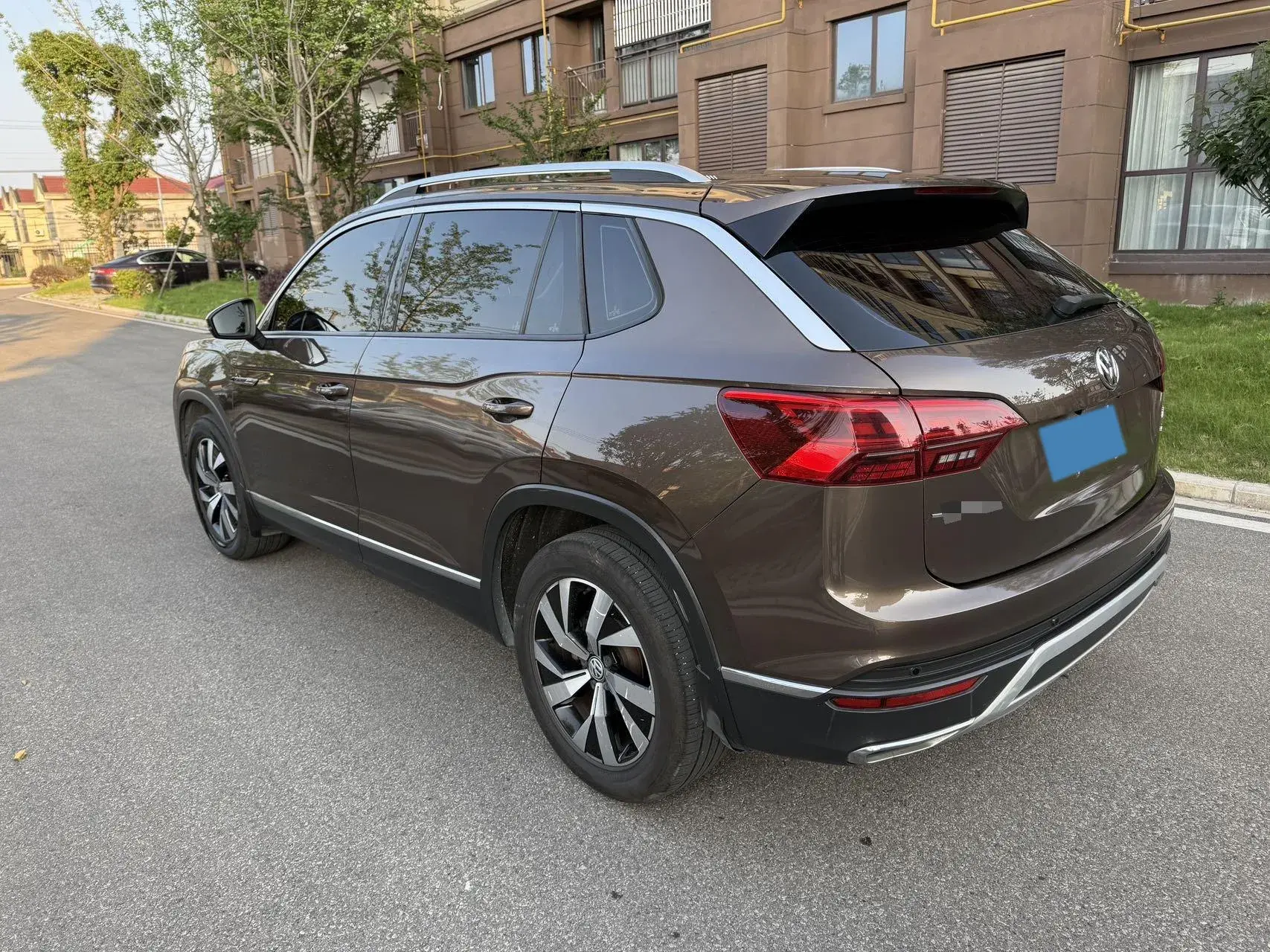 2019 VOLKSWAGEN TAYRON thumbnail 4