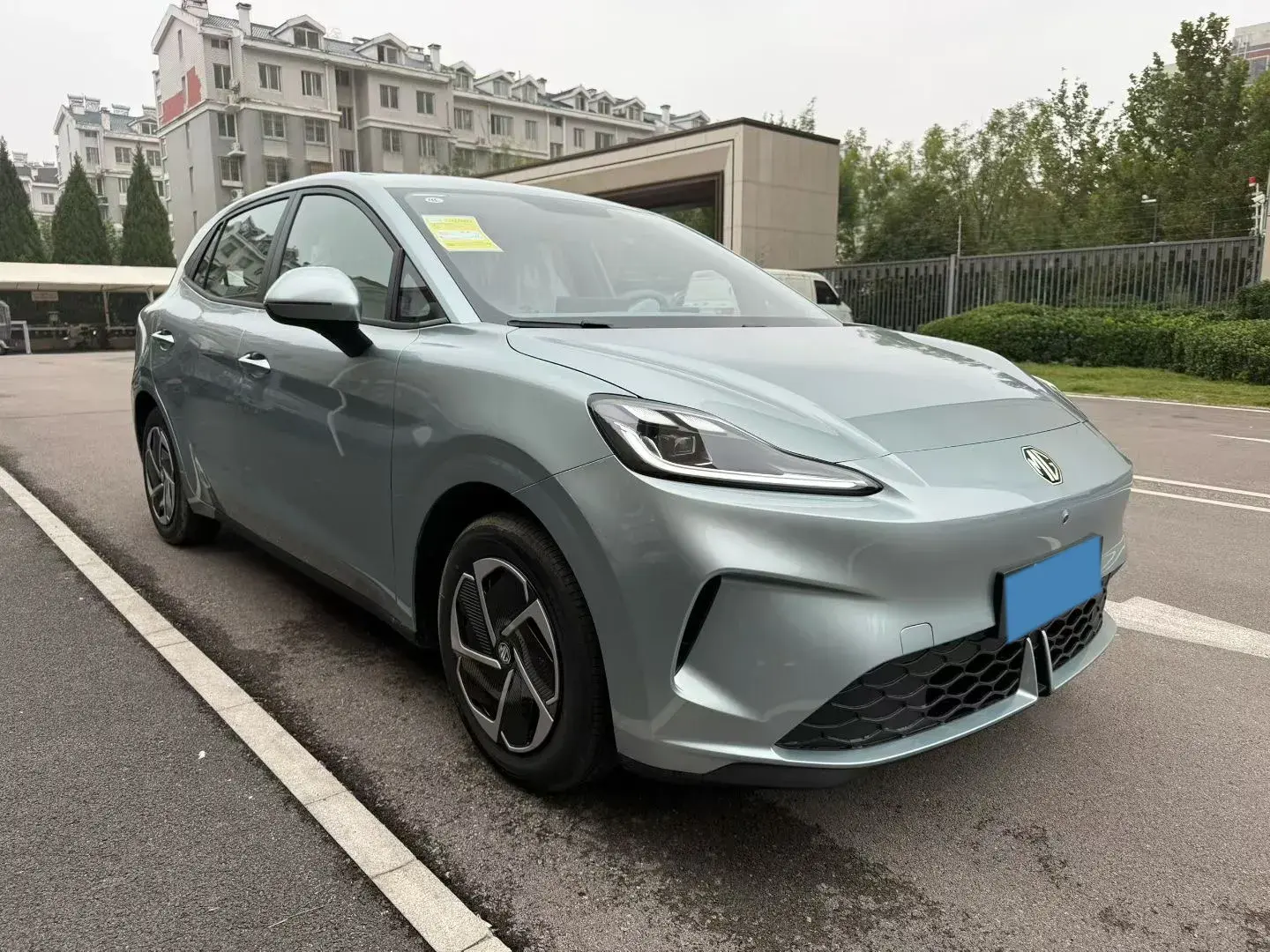 2023 MG MG4 thumbnail 2