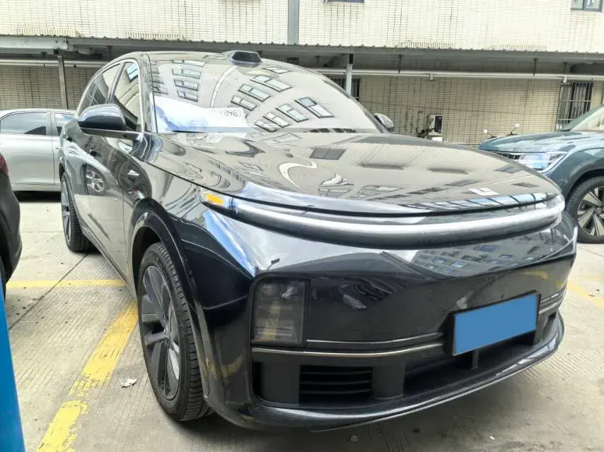 2024 LI L7 thumbnail 3