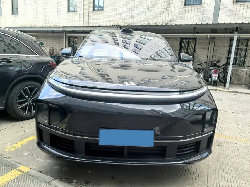 2024 LI L7 thumbnail 2